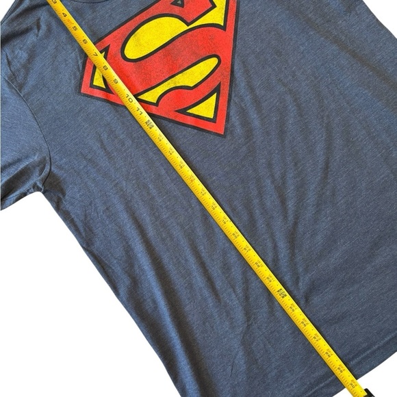 Superman Logo Blue T-Shirt, Size Large - Picture 5 of 6